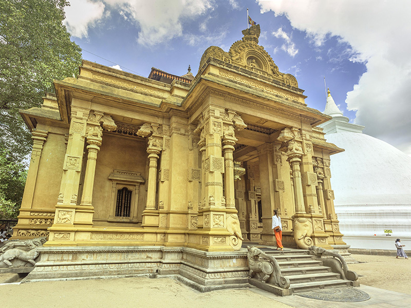 Kelaniya Temple